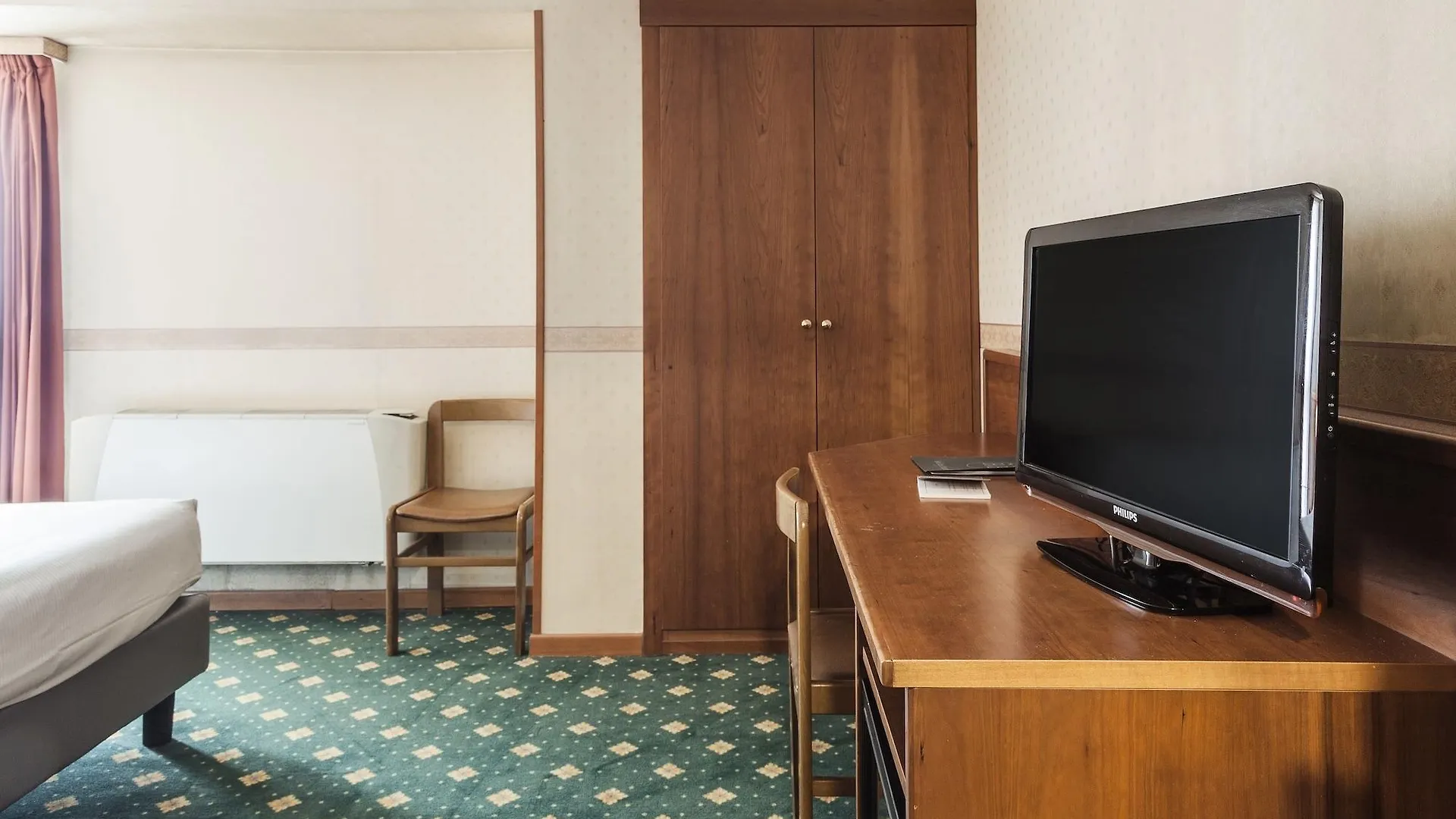 Hotel Des Etrangers Milan 3*,