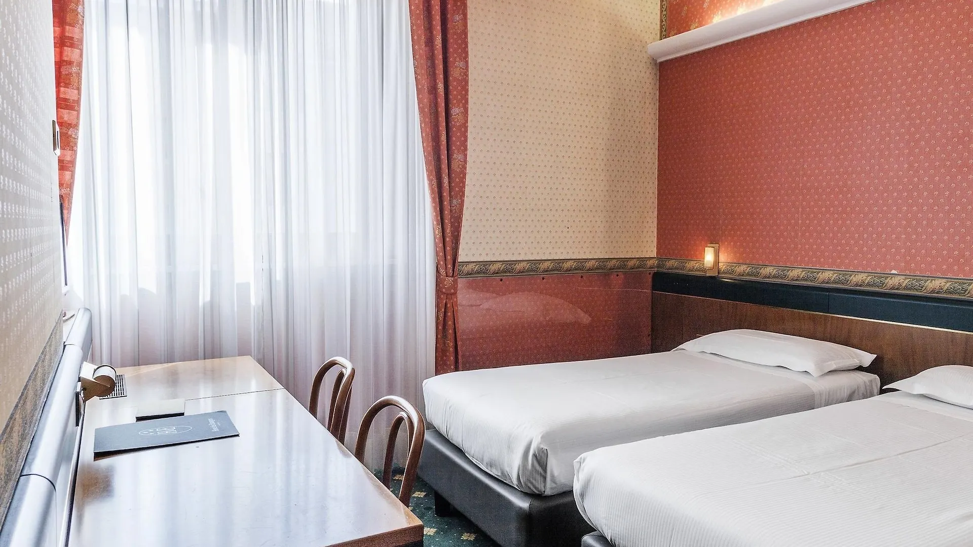 Hotel Des Etrangers Milan