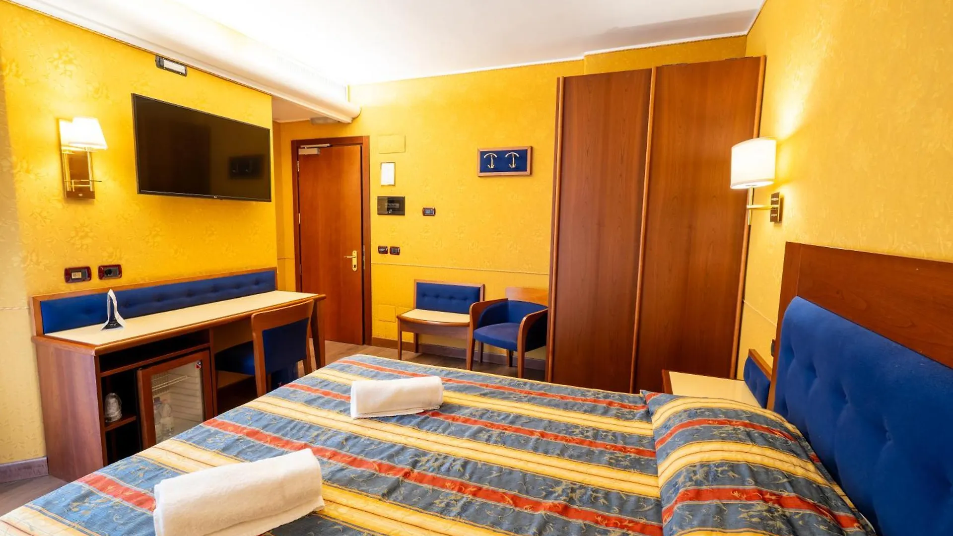 Hotel Des Etrangers Milan 3*,